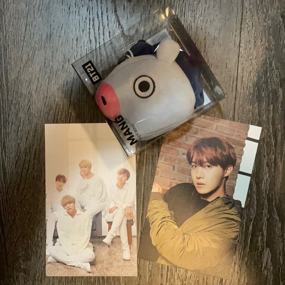 BT21 Mang w/ J-hope postcard (official & sealed)